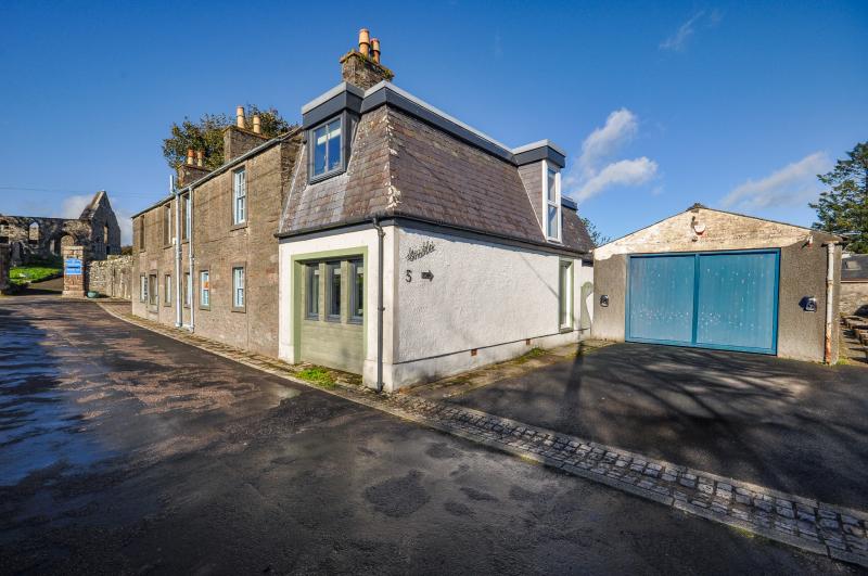 Photograph of 5 Bruce Street, Whithorn
